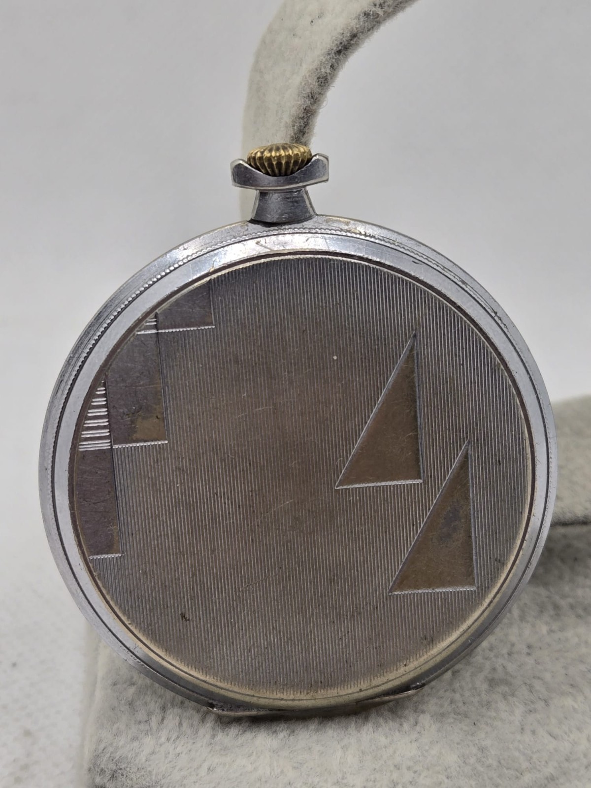 Vintage CREST Watch Co. Swiss-Made Dress Watch – 1940s-1970s – Running!