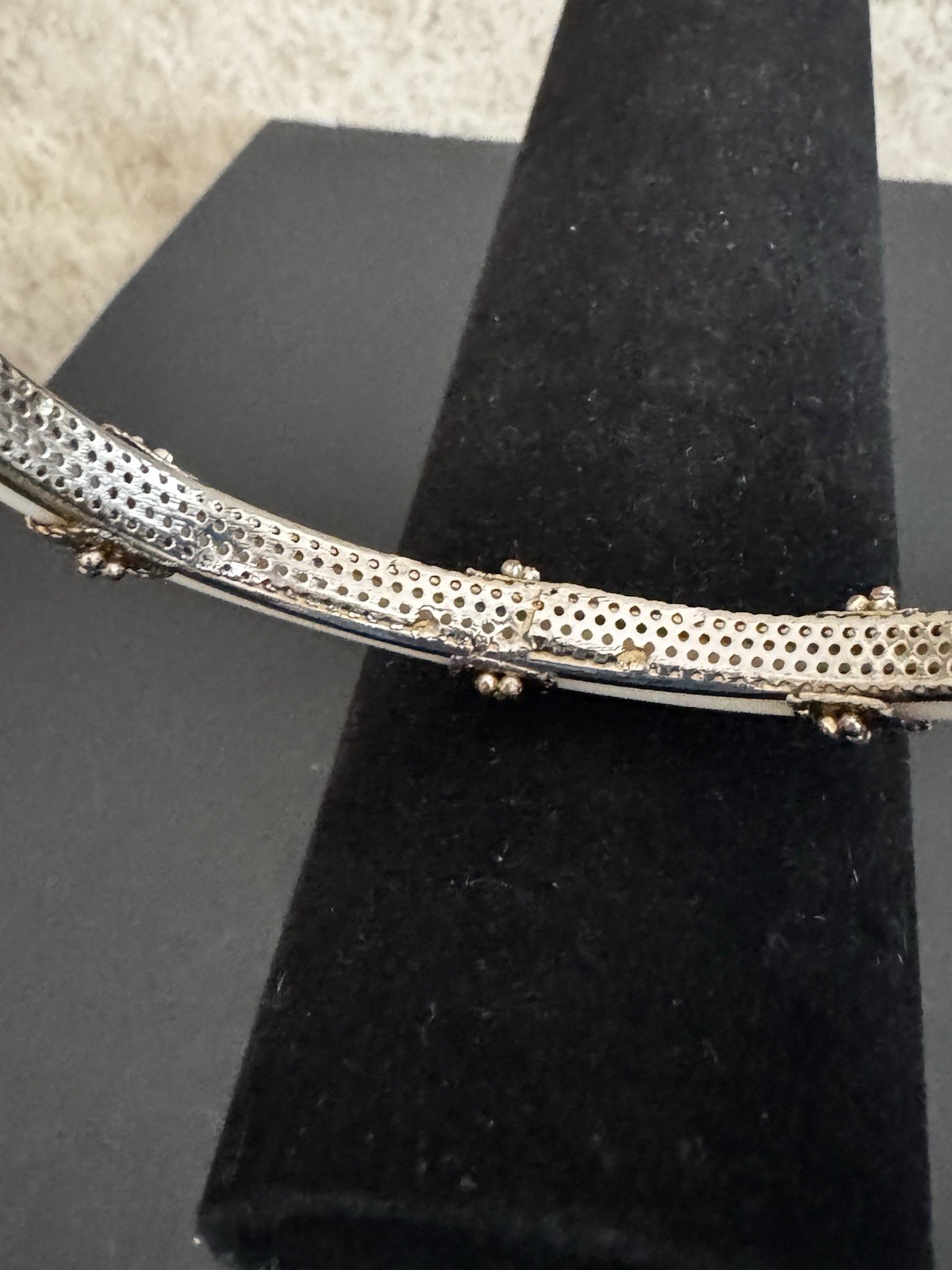Gold Tone Black Cream Enamel Hinged Bangle Bracelet Lot Size 8 Missing Stones