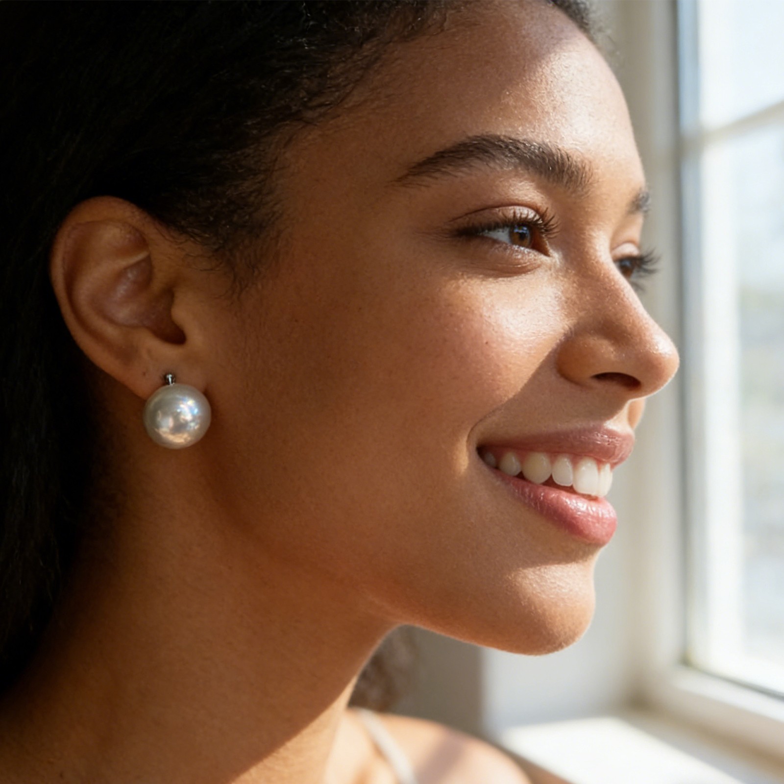 Elegant Pearl Earrings for Women – Minimalist Gold Studs & Drop Styles – Classic