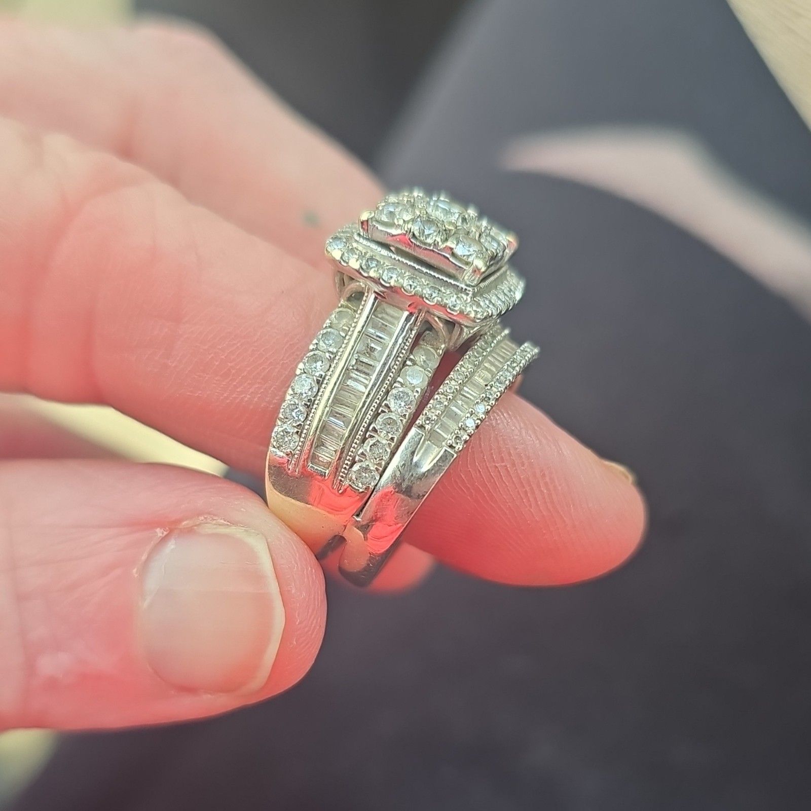 10K White Gold 1.5 carat Diamond Halo Engagement/Wedding Ring Set Women Size 7