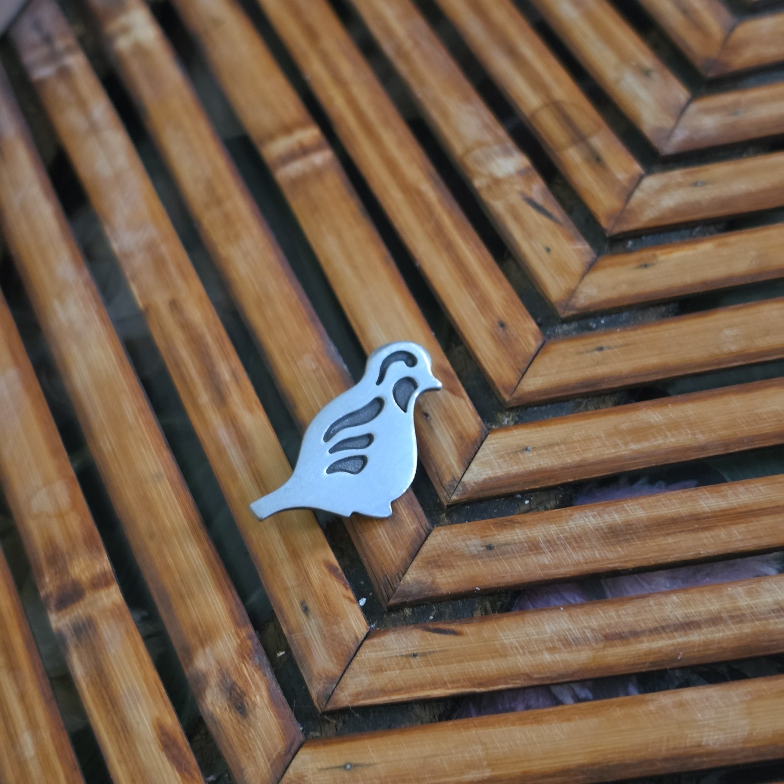 Vnyg Rune Tennesmed Sweden Pewter Bird Brooch Modernist Mid Century Pin Signed