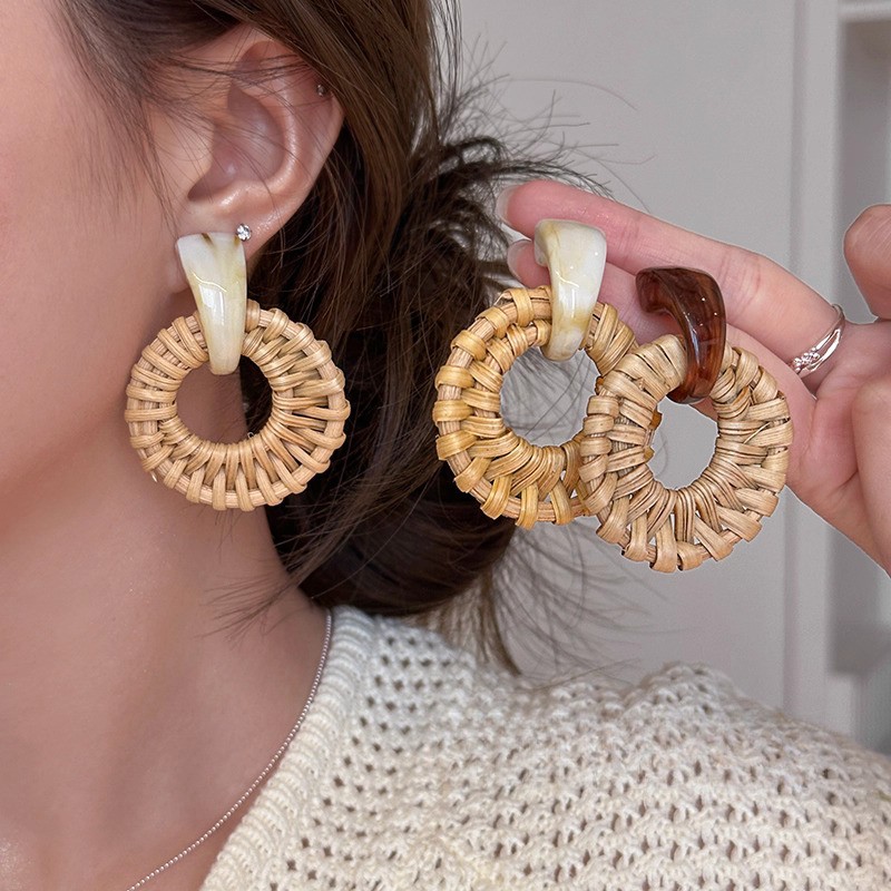 1Pair Exquisite Bamboo Rattan Grass Woven Earrings A Sense of Design Earrings