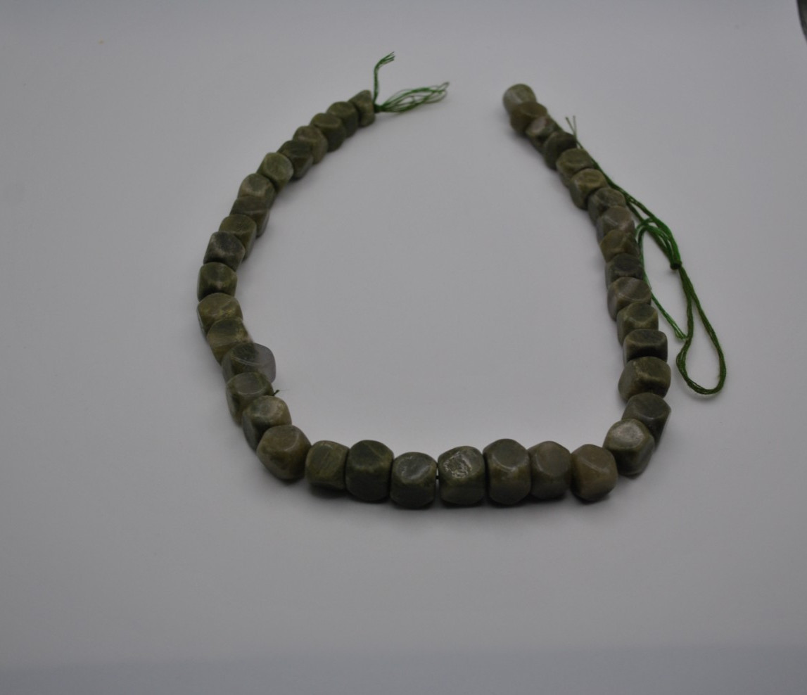 Green Aventurine Square Gemstone Strand with Smooth Stones (No Clasp)