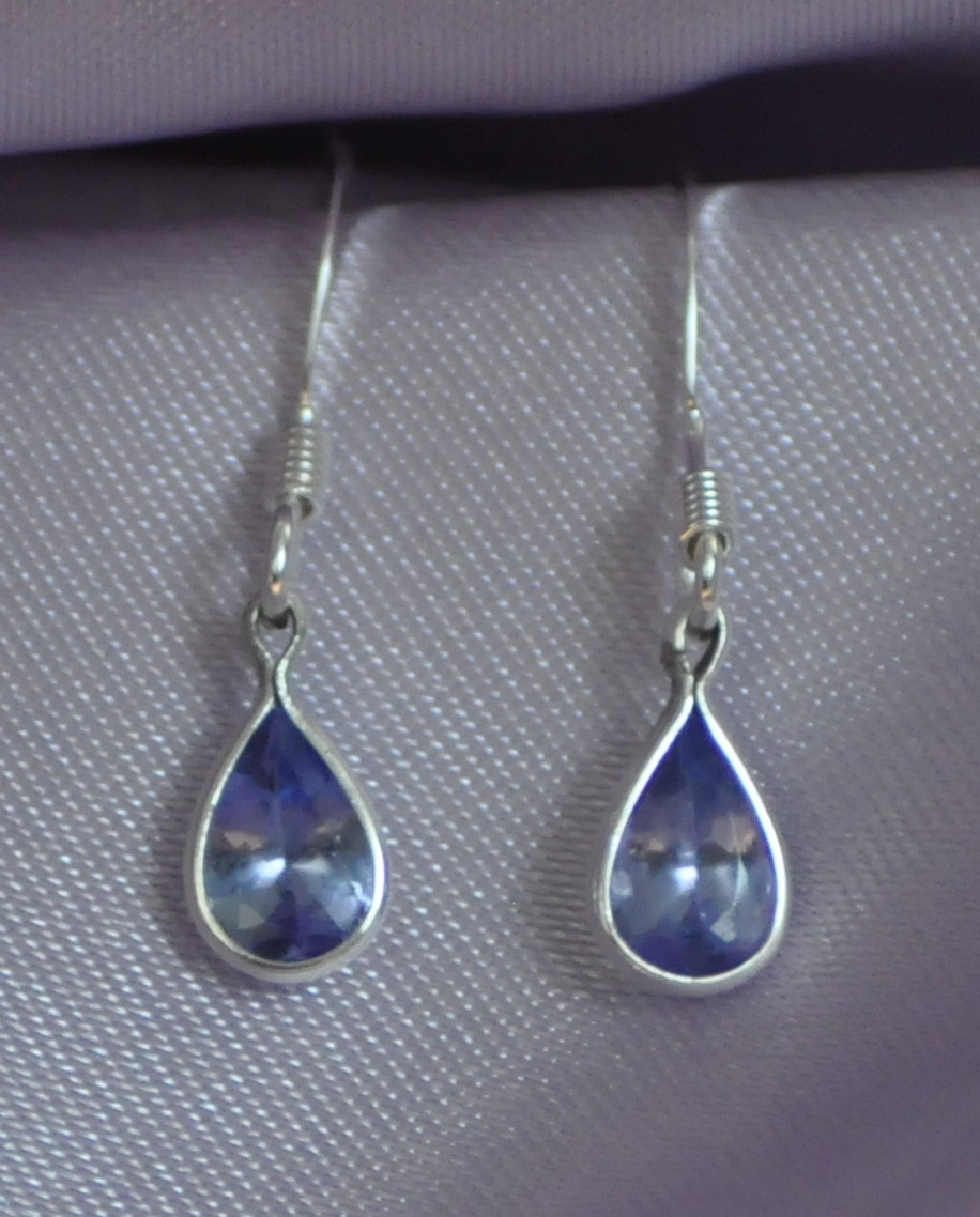 ONE PAIR 6mm x 4mm PEAR SHAPE TANZANITE DROPS- EARRINGS SET IN STERLING SILVER