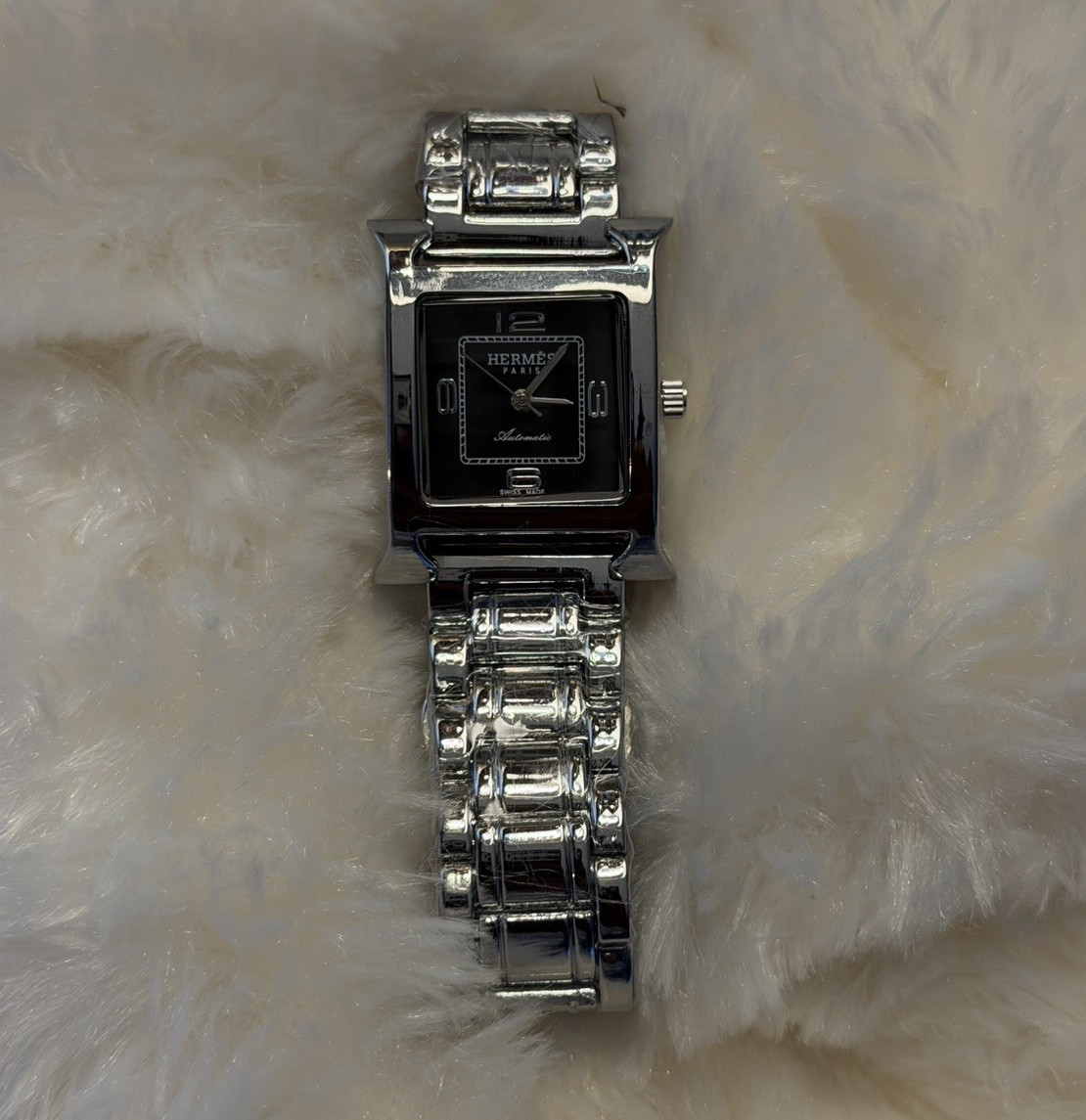 Hemes Quartz Rectangle Wristwatch Black Dial Silver Metal Bracelet