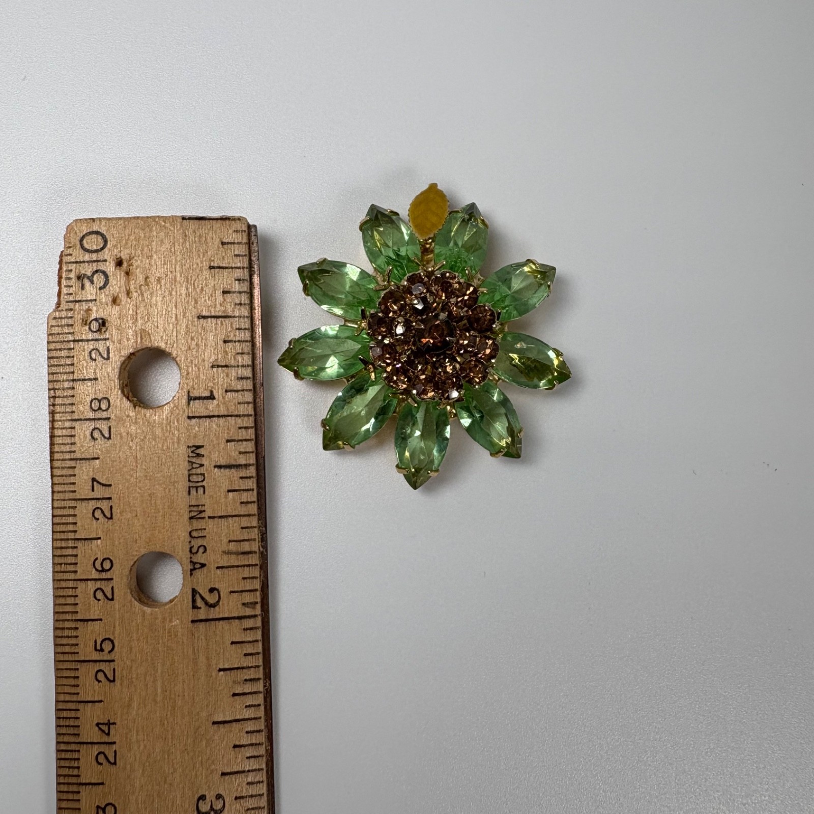 Vtg Rare D&E Julianna Gold Plated Green Rhinestone Enamel Flower Pendant Leaf