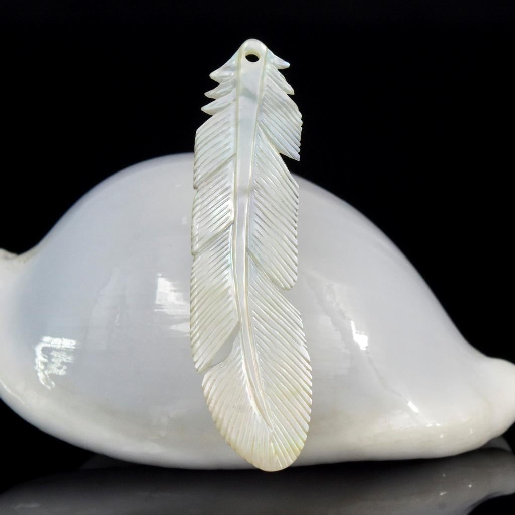 Bird Feather Carved Mother of Pearl Shell Pendant Jewelry Making Supply 1.95g