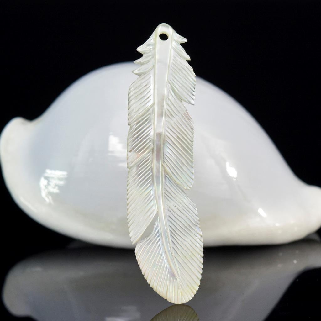 Bird Feather Carved Mother of Pearl Shell Pendant Jewelry Making Supply 1.95g