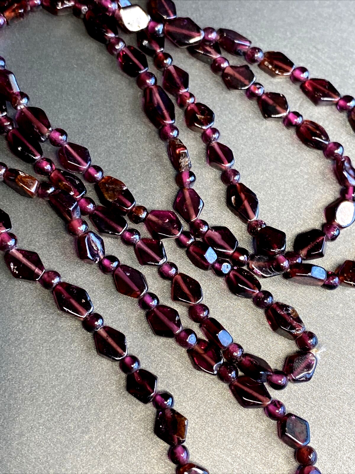Genuine Almandine Garnet Unusual Geometric Rhombus Bead Necklace Clasp-Free 36″