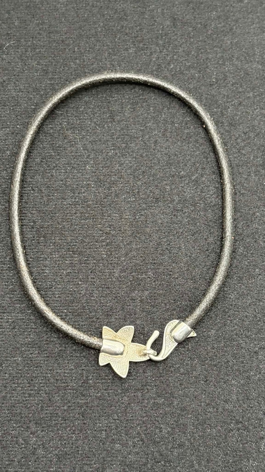 OTC Sterling Silver 925 Black Leather Black Cream Leaf Enamel Choker 12.75″