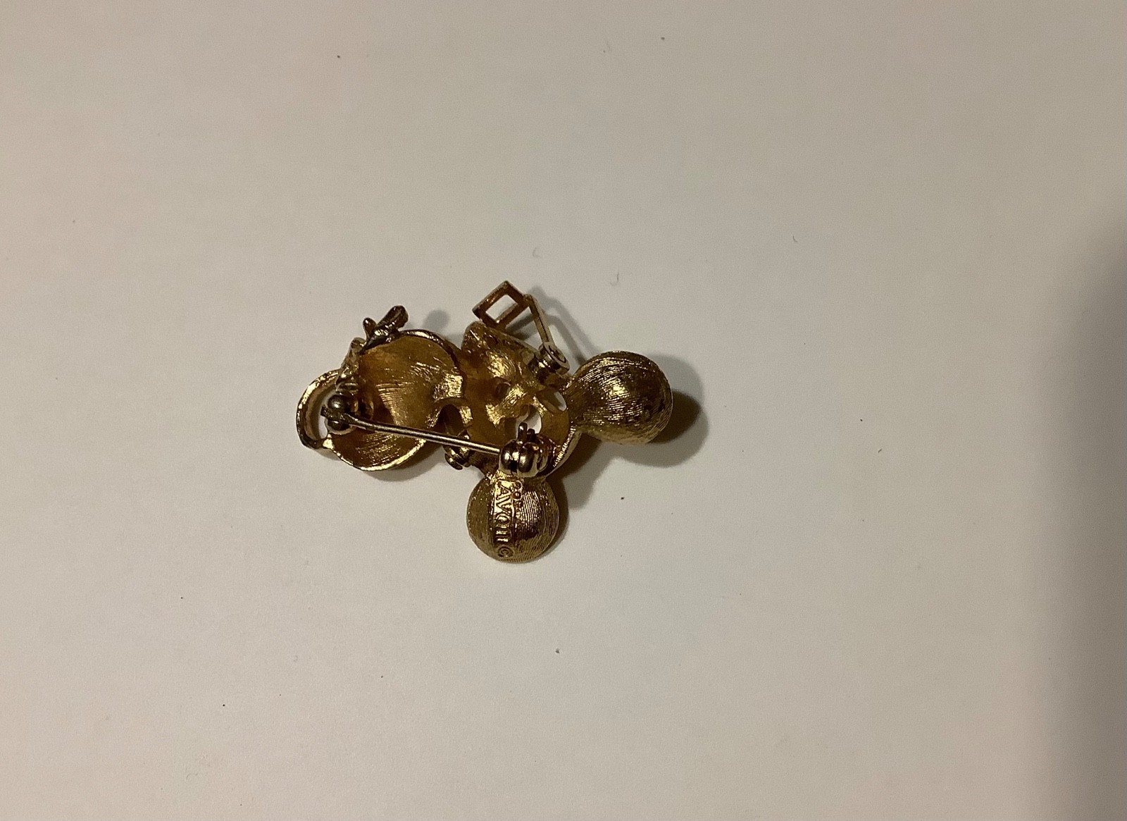 Vintage AVON Animal Lot of 3 Gold Tone Lapel Pin Mouse Frog Bunny Rabbit Brooch