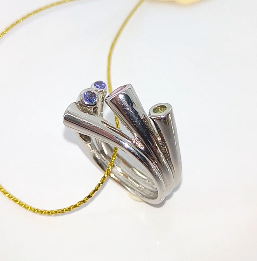 🔥🔥🔥Exquisite Sea Flower RING with Rhodolite, Tanzanite, Citrine & Peridot – Size 17