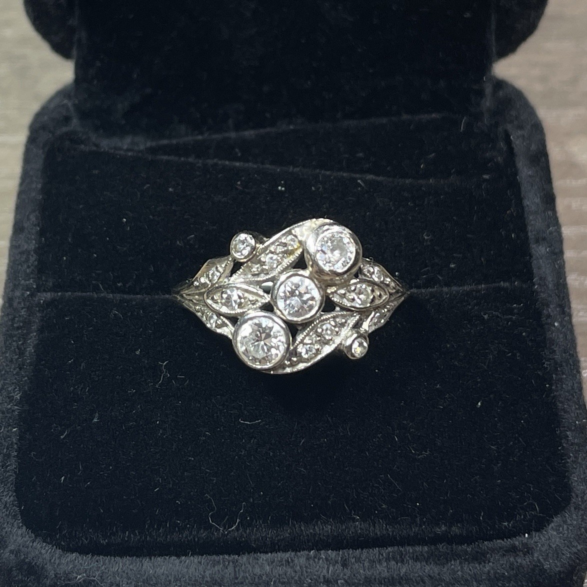 Vintage Dynamic Diamond White Gold Dinner/Engagement Ring Circa 1940-50 Size 7.5