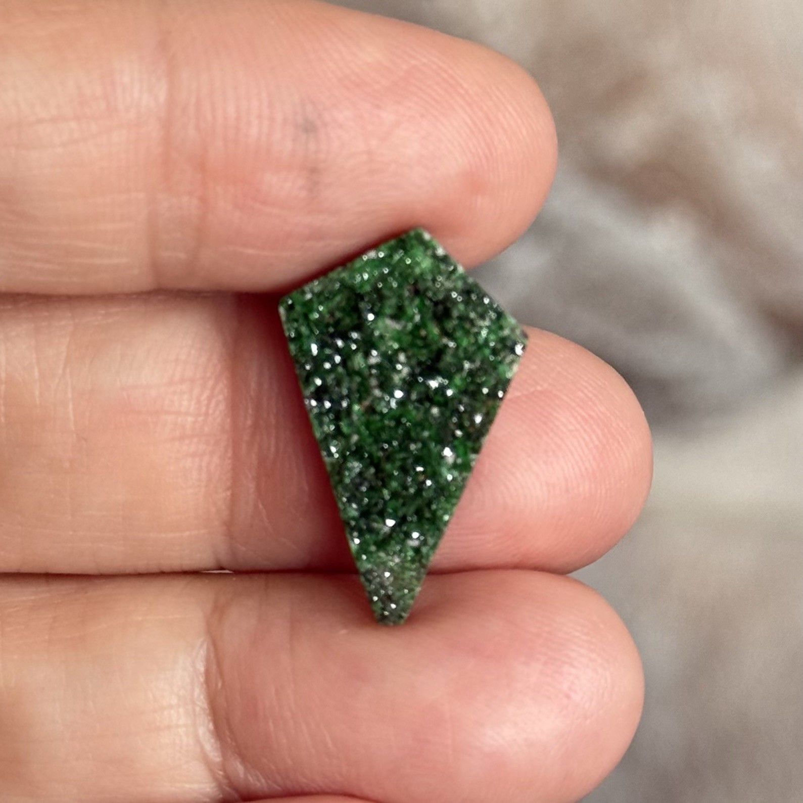 11.10ct 22x14x4.7mm Fine Uvarovite Green Garnet Drusy Kite Cabochon Loose Stone