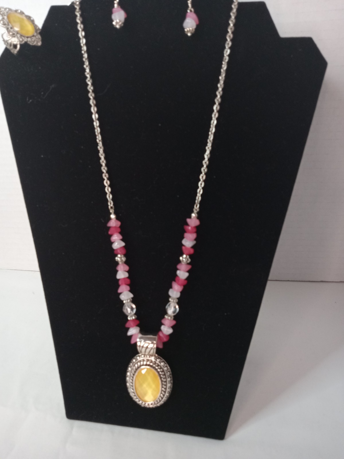 3 piece vintage set , Necklace, Earring & ring Set. 16″ +