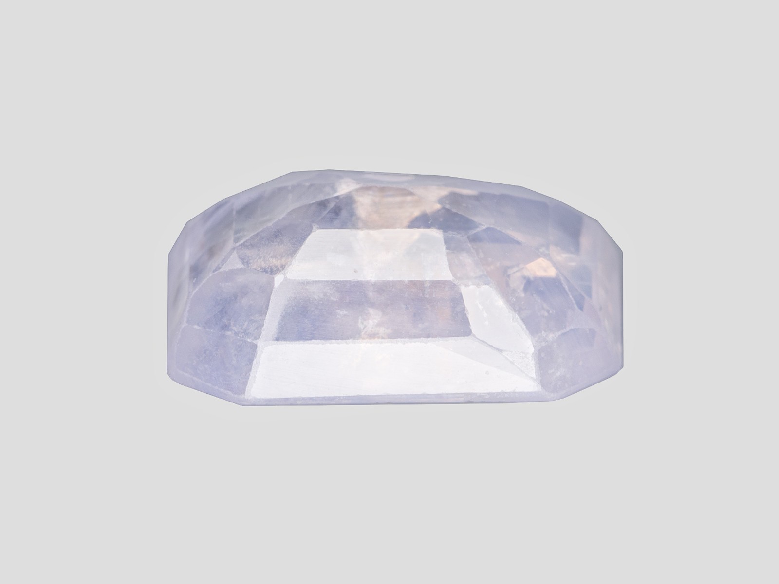 IGI Certified CEYLONESE Blue Sapphire 5.10 Ct. Natural Untreated OCTAGON