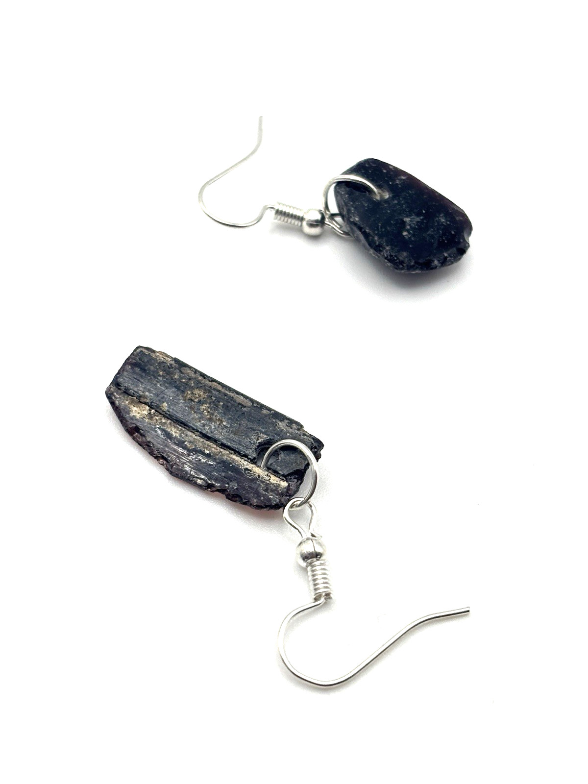 Handmade Dark Antique-Style Fragment Earrings – 2.5 cm, 2.92g Pair