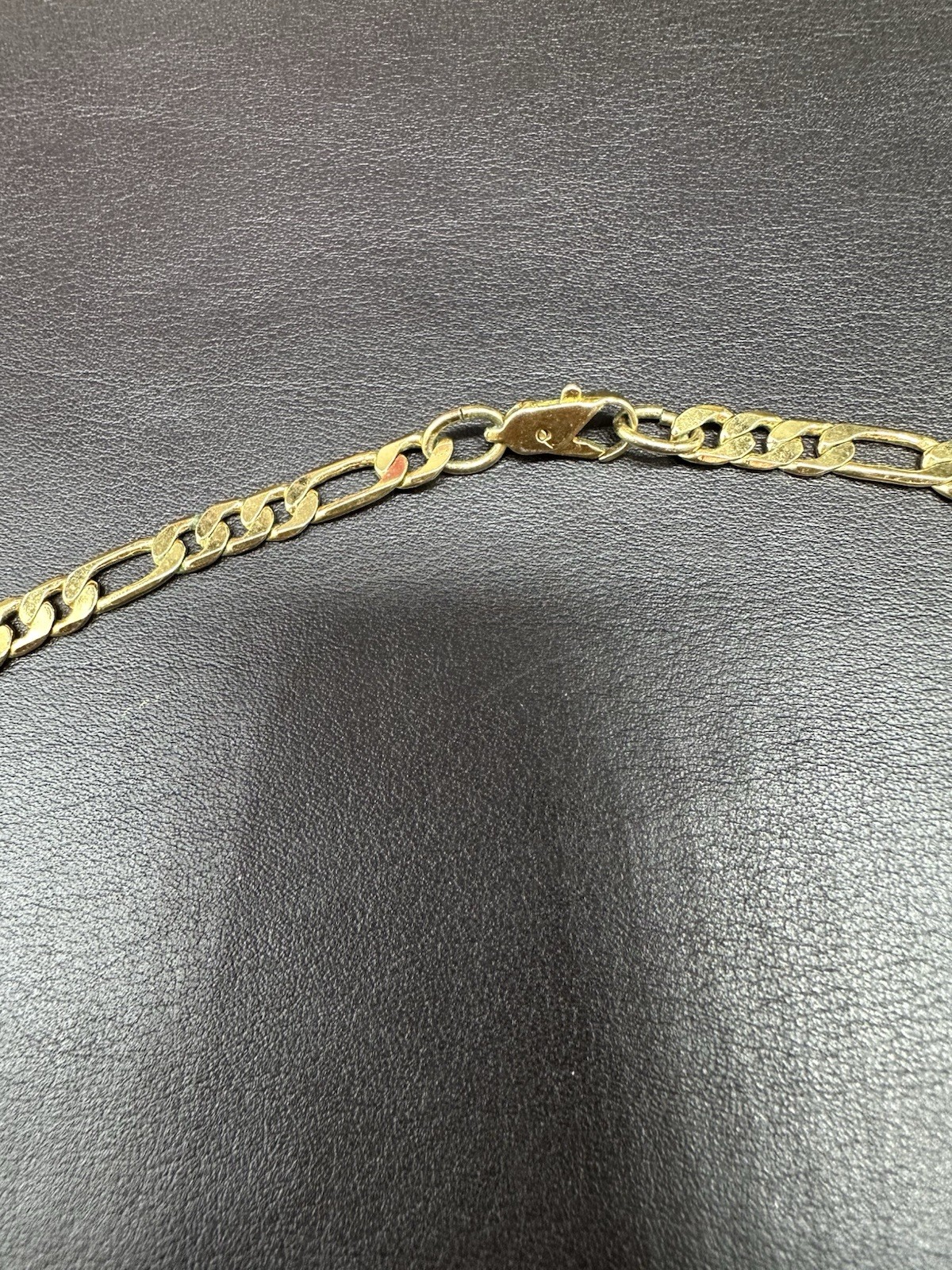 Vintage Gold Tone FIGARO Flat Link Chain Necklace 18.5 Inches Excellent Cond