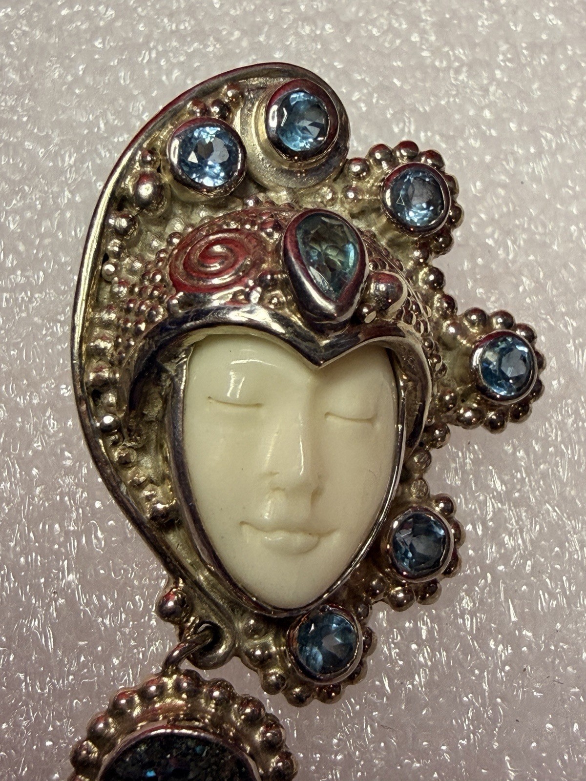 Vintage Sajen 925 Sterling Silver Carved Goddess Face Earrings