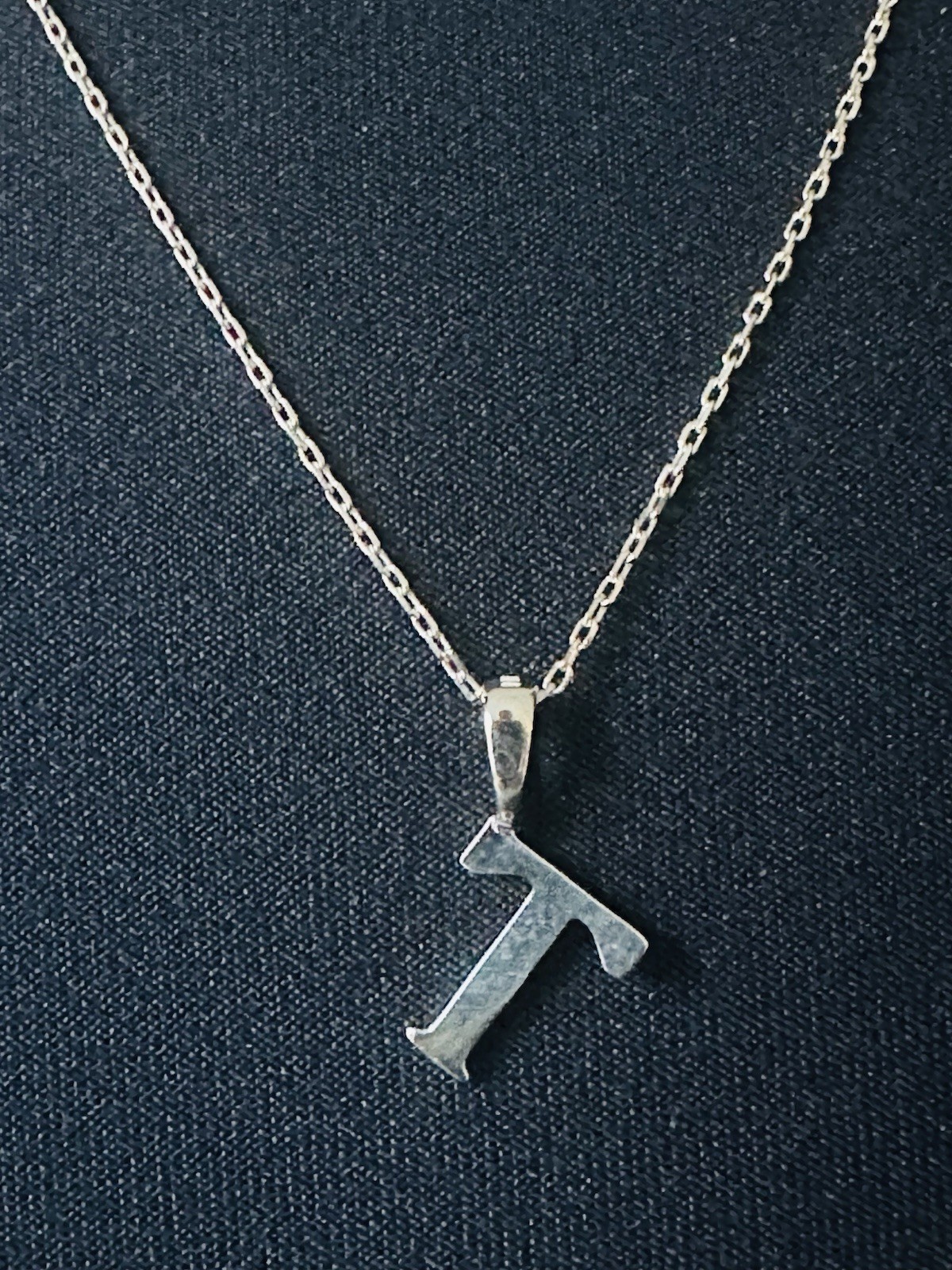 14K Solid Gold T Initial Necklace 1.95g 585 Yellow Gold Letter Pendant Chain