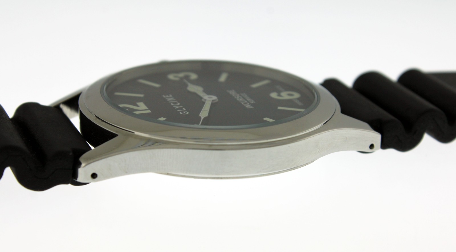 Glycine Incursore 3805 44mm Black Dial Quartz Watch