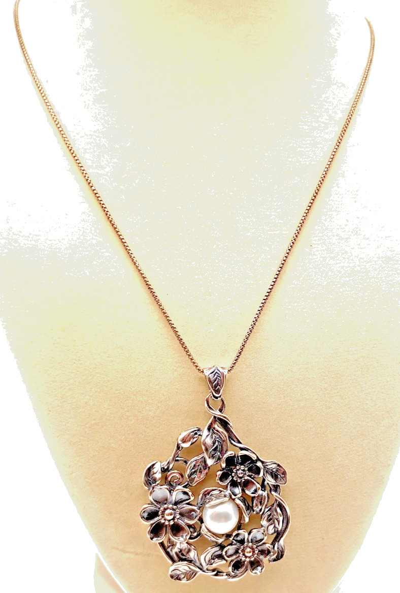 “NEW” PZ Israel Beautiful Sterling Silver Floral /Pearl Italy Necklace # 168