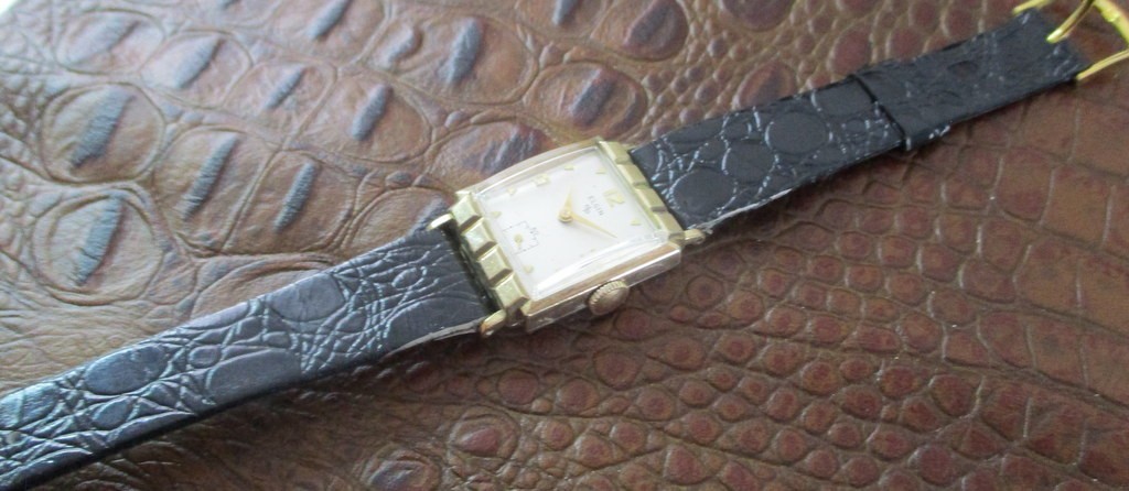 Vtg Elgin Art Deco Mens Wristwatch 10K RGP Star Case Runs Fresh Crystal Cal 673
