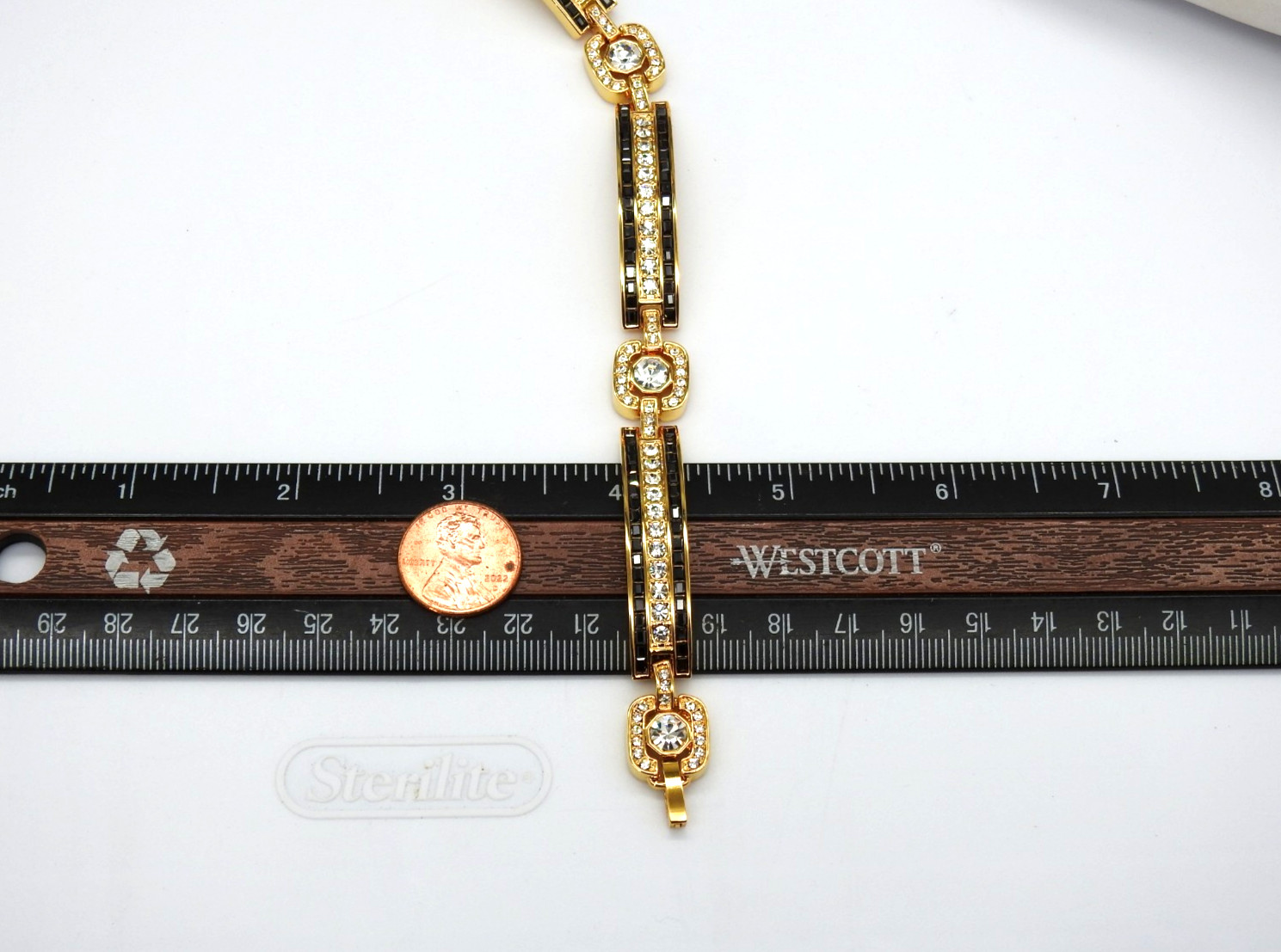 Camrose and Kross Jacqueline Kennedy Swarovski Crystal Link Bracelet New in Box