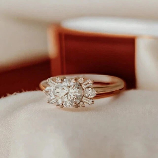 2.20Ct Round Cut Simulated Diamond Lovely Wedding Ring In 14K Rose Gold Plated