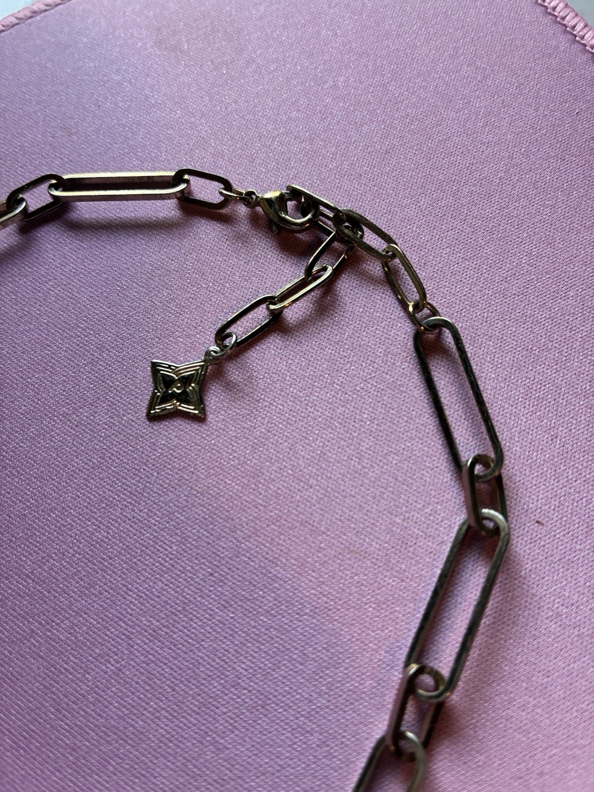 Silver-Tone Paperclip Chain Necklace Star Charm Adjustable Lobster Closure