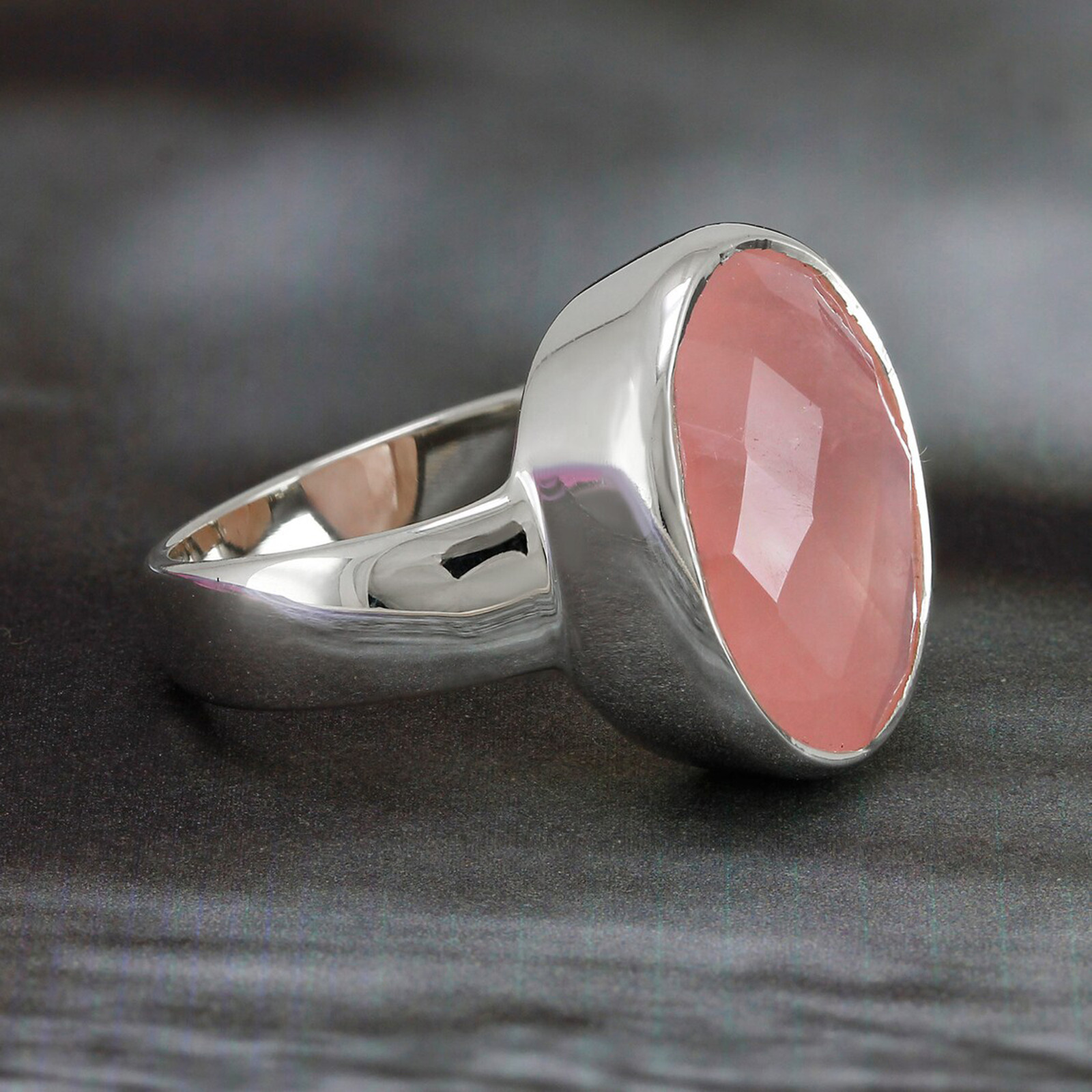 Natural Rose Quartz Oval Cut Gemstone 925 Sterling Silver Women Handmade Ring
