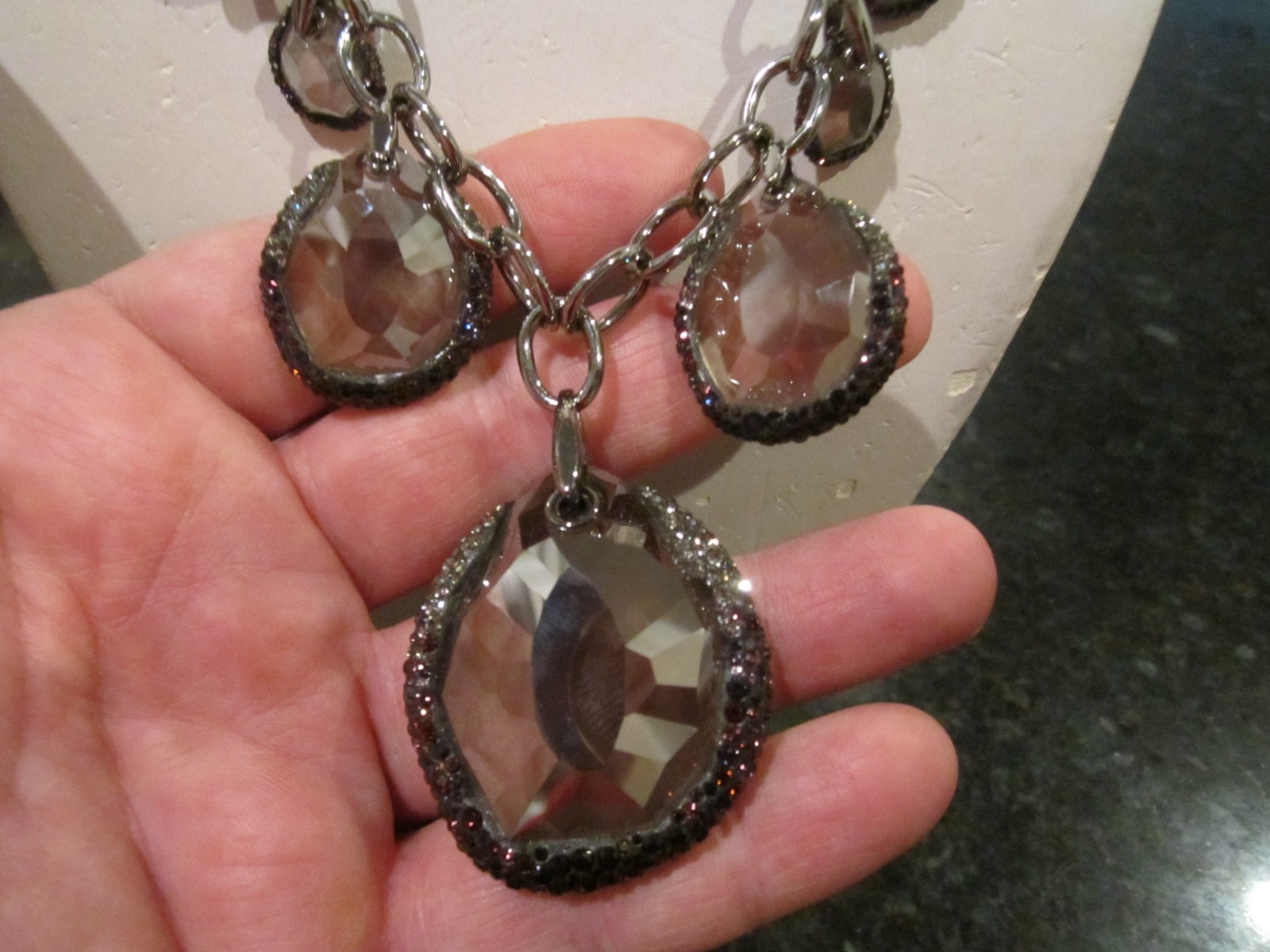 LARGE CHUNKY SMOKY CRYSTALS & TINY CRYSTALS ON THEIR SIDES HEAVY 117g -16″ OFC20