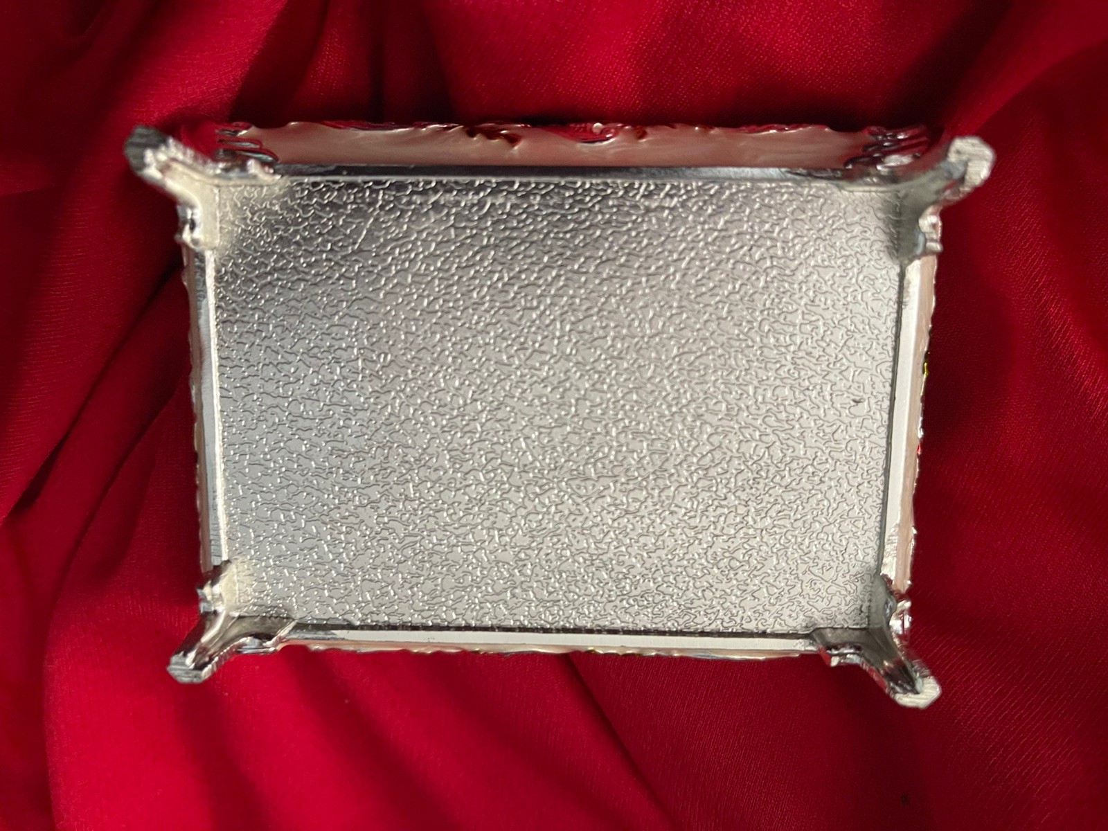 Gorgeous Vintage Red Roses 🌹 Flower Jewelry Box.