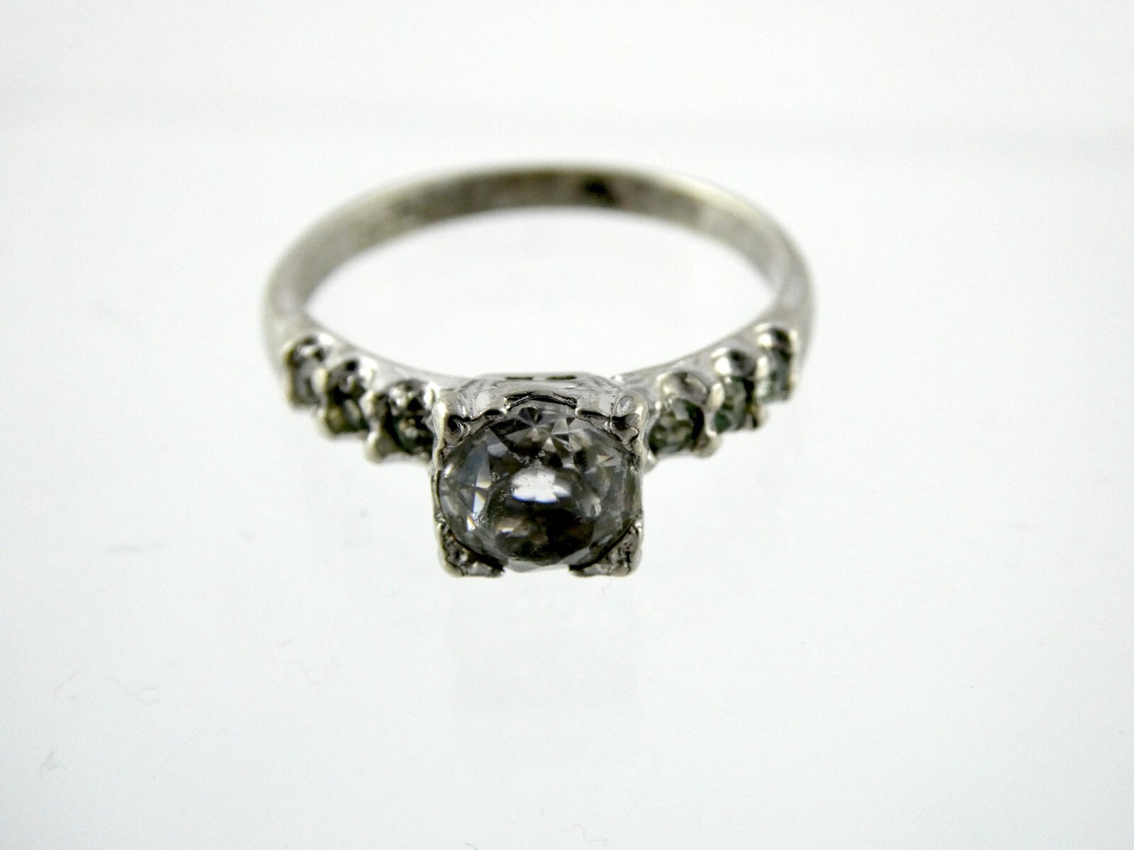 Vintage Sterling Silver Cut Paste Glass Gem Ring 925 Size 7.75 Weighs 2.4 Grams