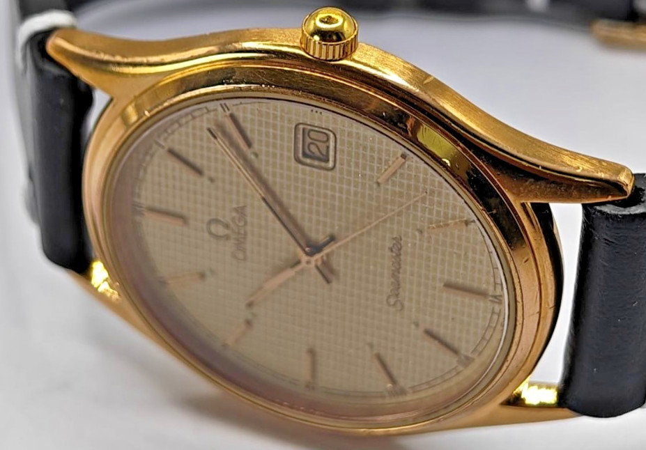 Vintage Omega Seamaster Quartz 196.0251 Cal 1430 Gold Waffle Honeycomb 35mm