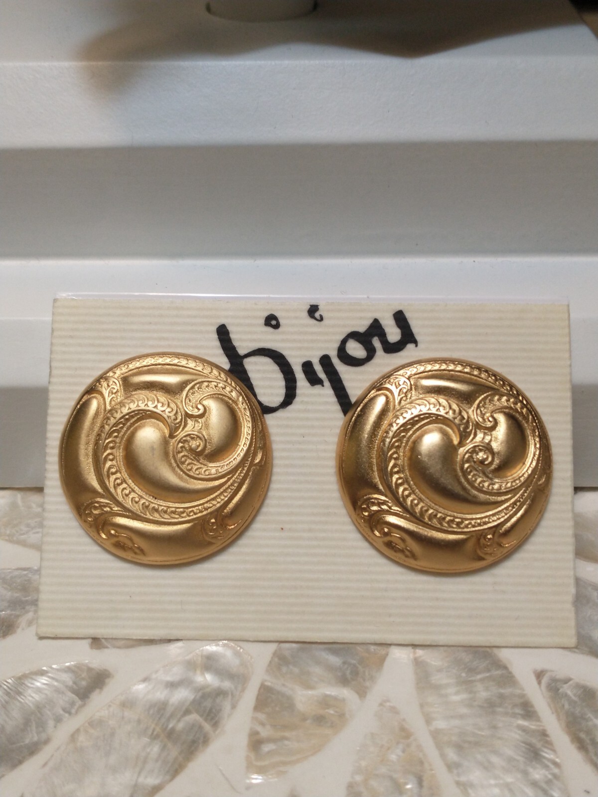 Vtg Earrings 80’s ART DECO/NOUVEAU CLASSY Swirled BRUSH Matte GOLDTONE RARE Clip