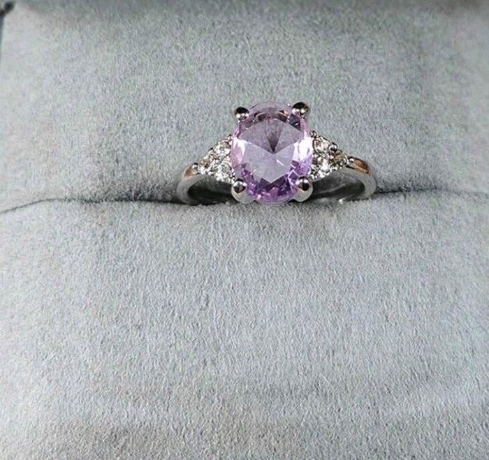 Silver-Plated Zinc Ring Purple Oval CZ With White/Colorless Inlay Size 5