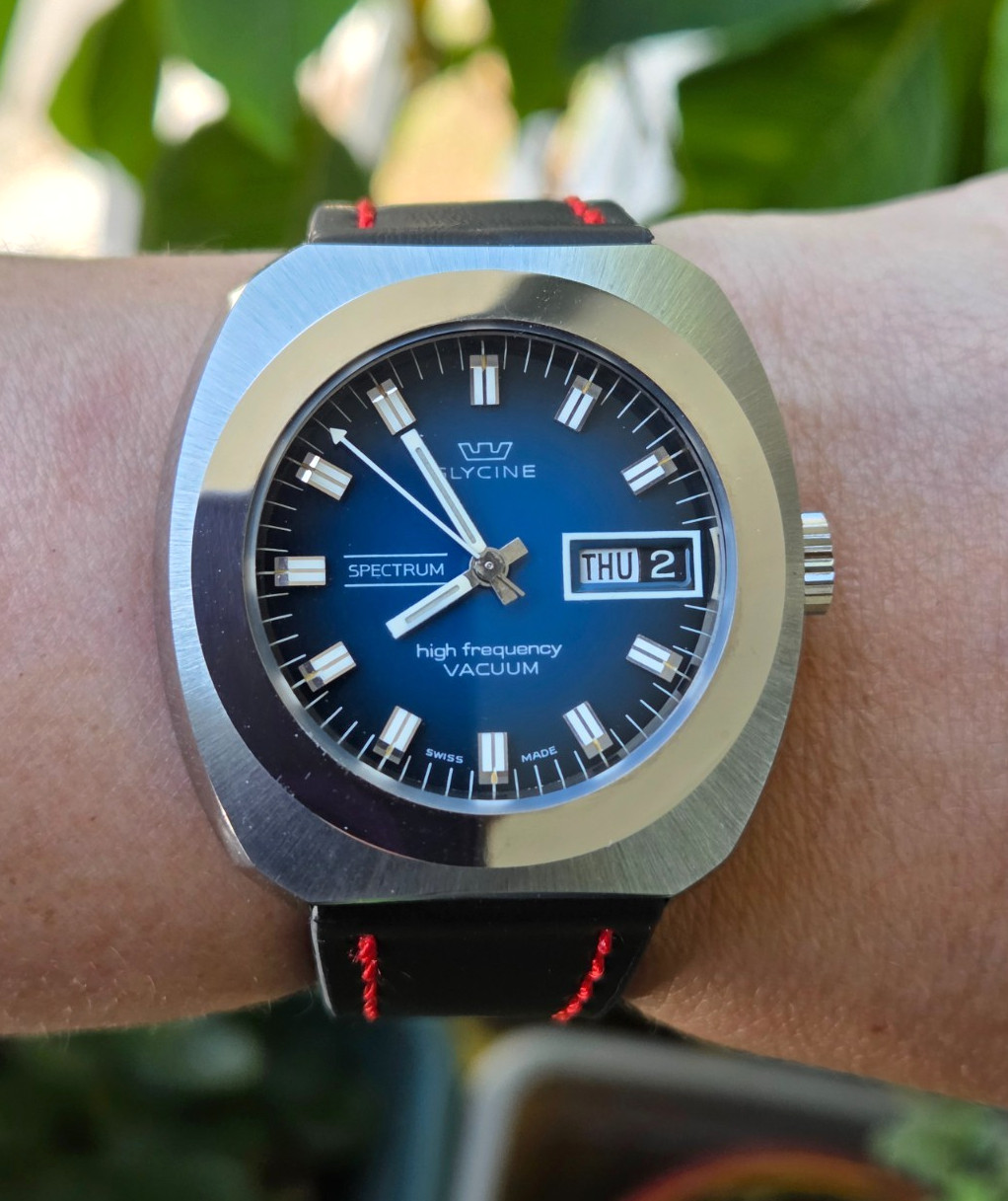 Glycine High Frecuency Automatic Watch Vintage Men Spectrum Vacuum Blue Dial NOS