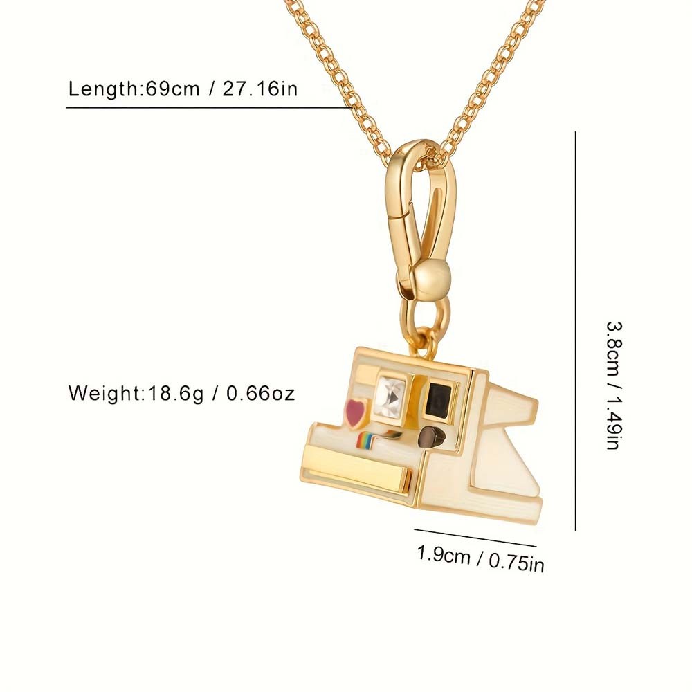 Durable Lightweight Easy-To-Wear Everyday-Use Gold-Plated Vintage Camera Pendant