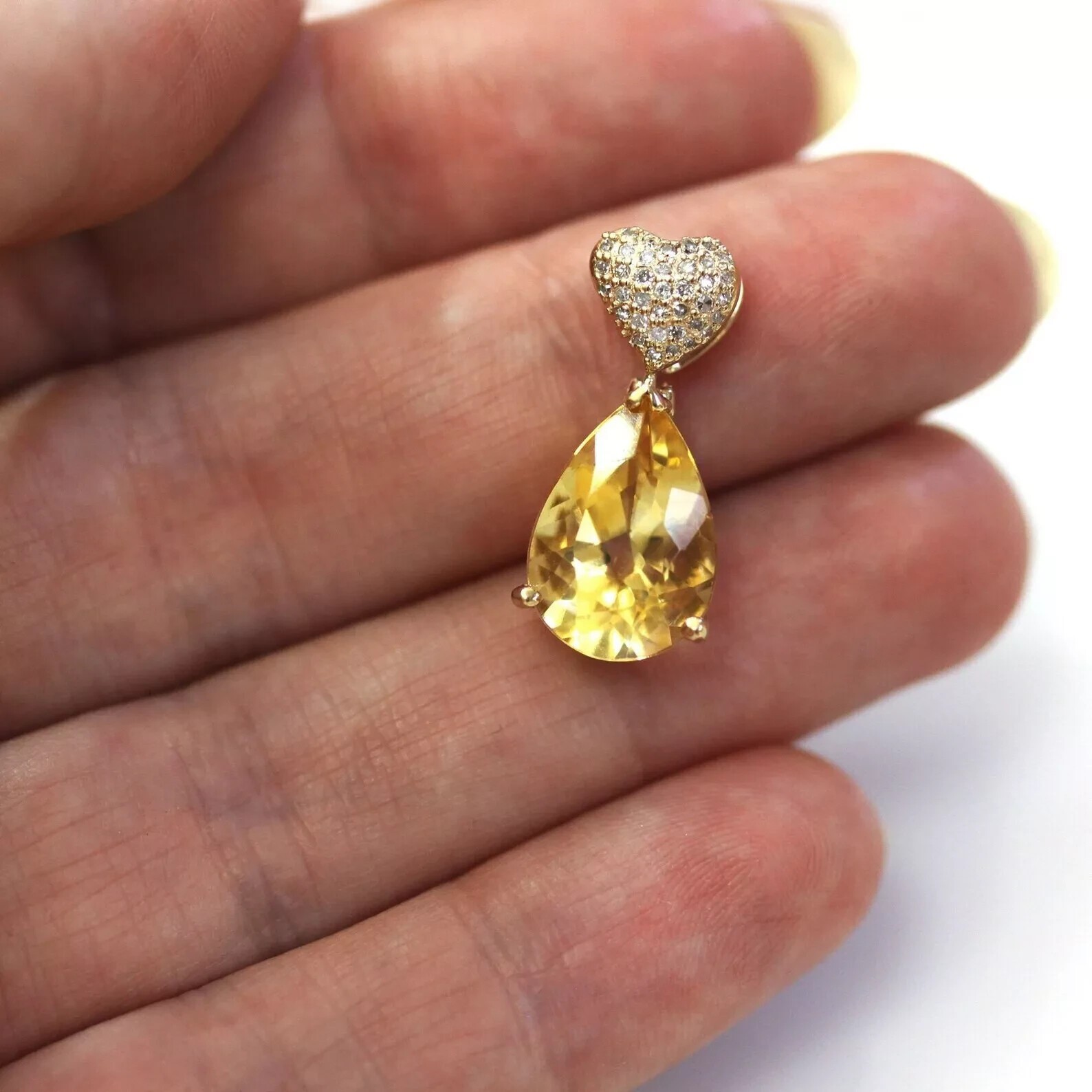 Pear Cut Simulated Yellow Citrine Pretty Pendant Chain In 14k Yellow Gold Plated