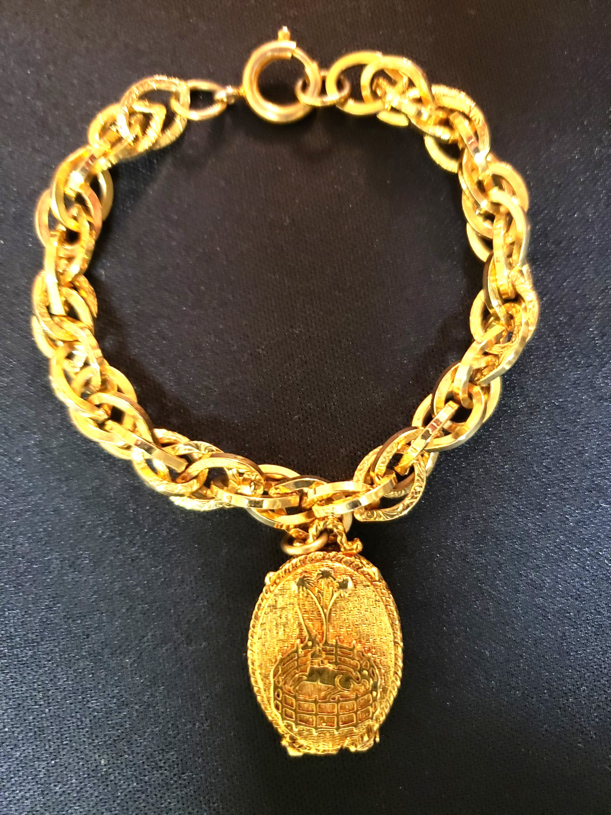 Rare Corday VTG 60s Unicorn In Captivity Solid Perfume Locket Bracelet Gold Tone