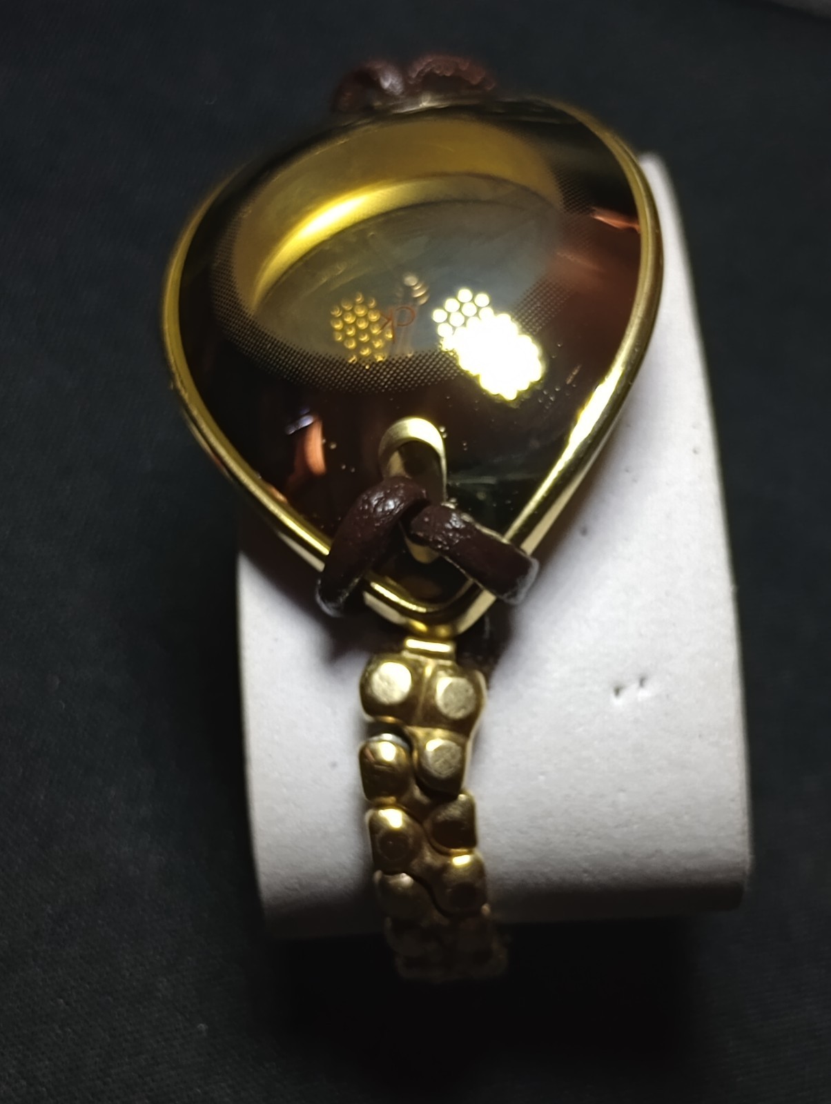 Unique and Rare Calvin Klein Watch K33234, or the Calvin Klein Suspension watch
