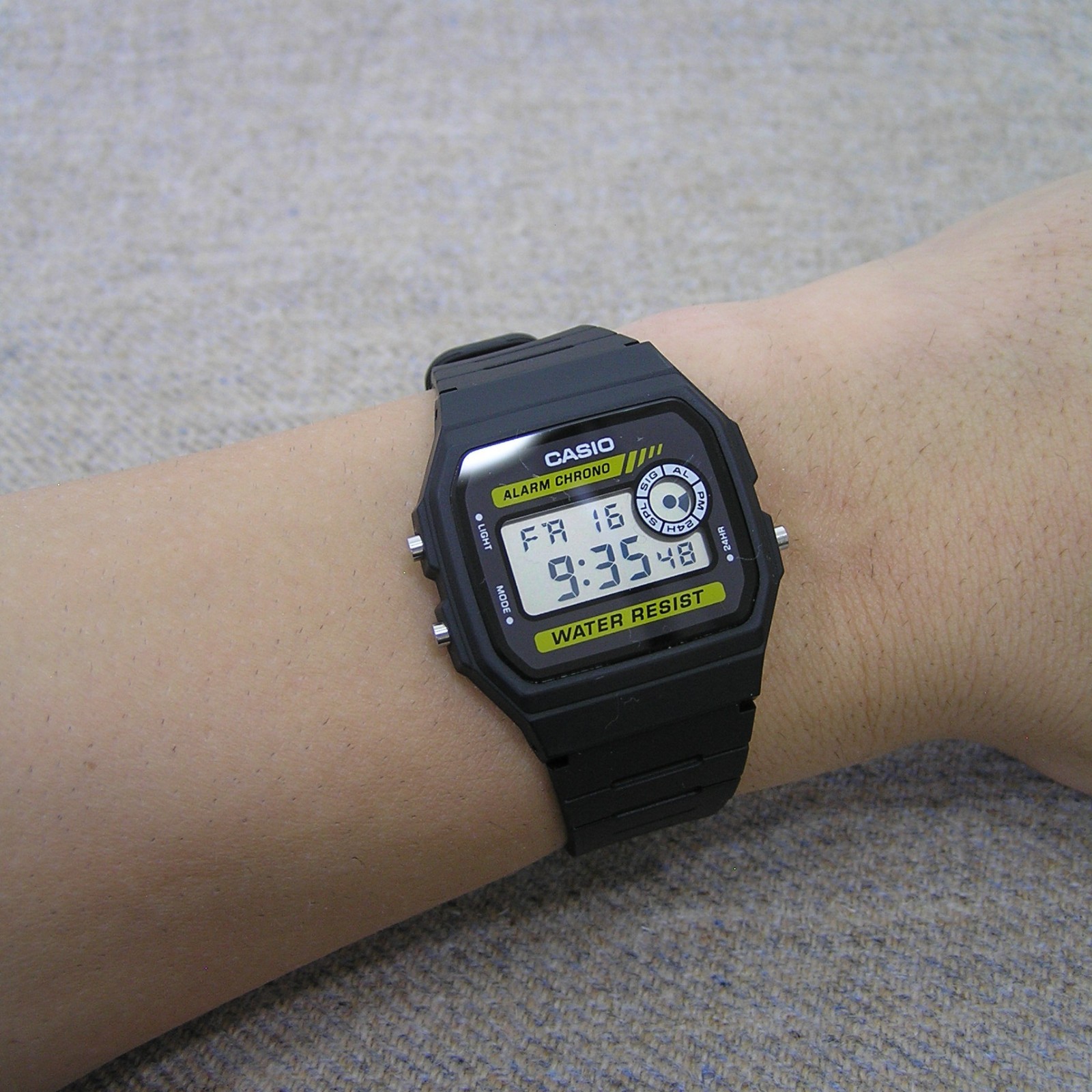 UK STOCK CASIO F-94WA-9JH Japan Exclusive Digital Watch Classic Imported Model