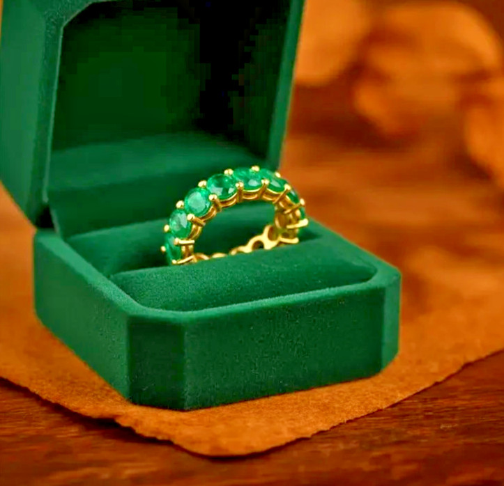 6.00Ct Oval Cut Natural Emerald Diamond Solid 14K Yellow Gold Eternity Band Ring