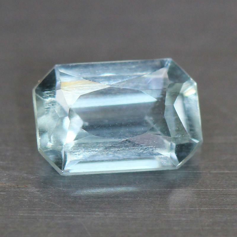 0.92 Cts_GLITTERING !! Nice Lustrous_100 % Natural Unheated Aquamarine_Africa
