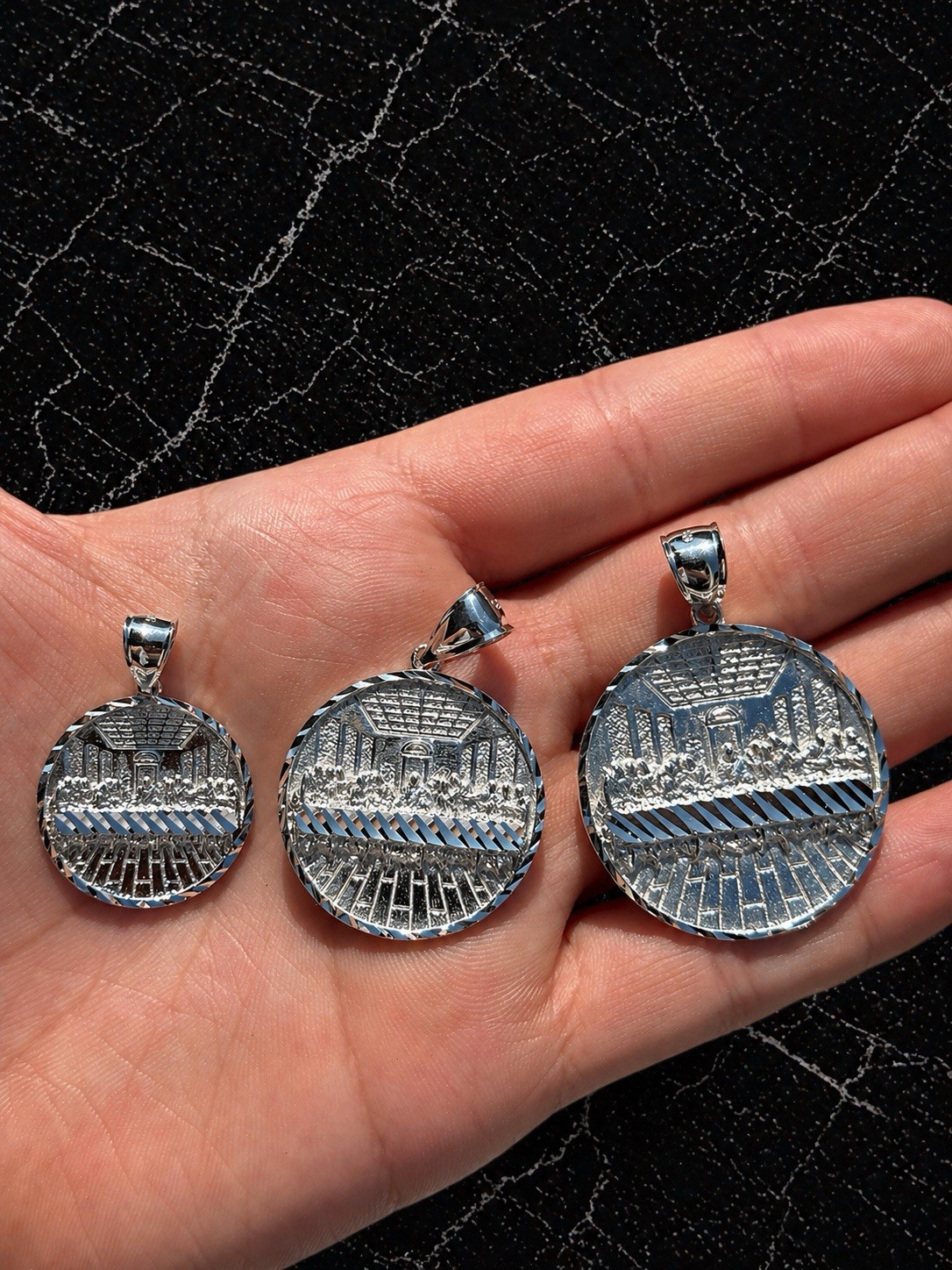 925 Sterling Silver Last Supper Round Pendant