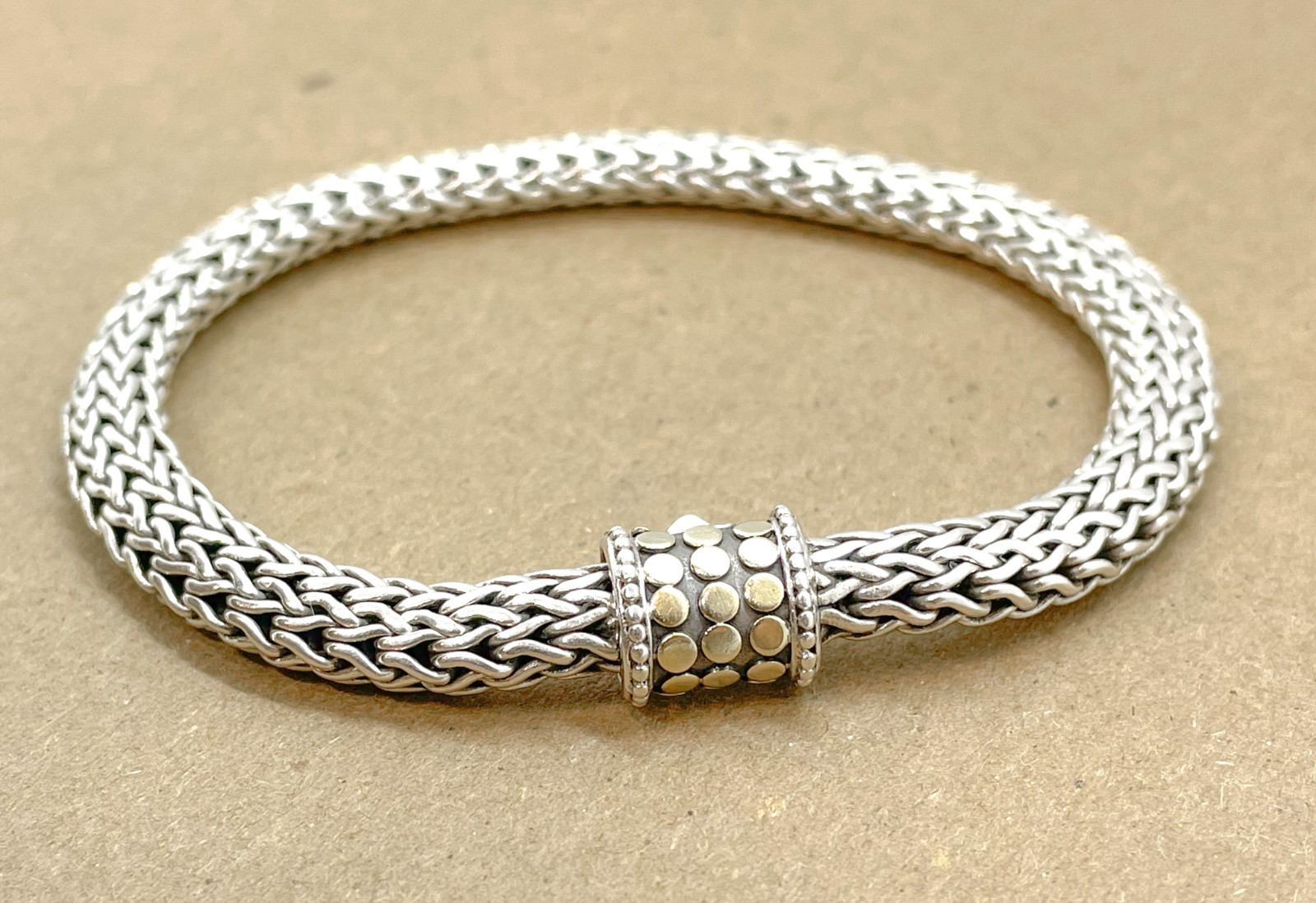 John Hardy Classic Wheat 5mm Silver Bracelet with 18K Gold Dot Clasp 7.75″
