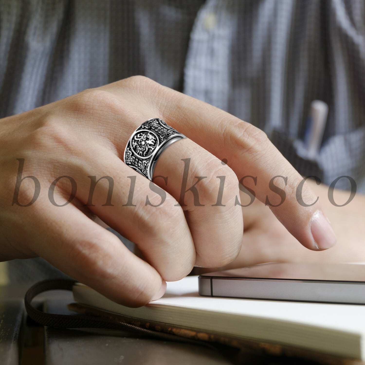 Men’s Retro Heavy Wide Guardian Beasts Stainless Steel Spinner Ring Lucky Band
