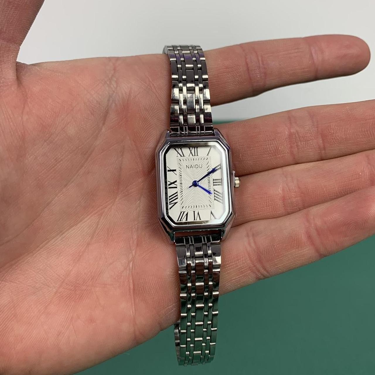 Y2k 2000s vintage style essential minimalist retro stainless steel cute