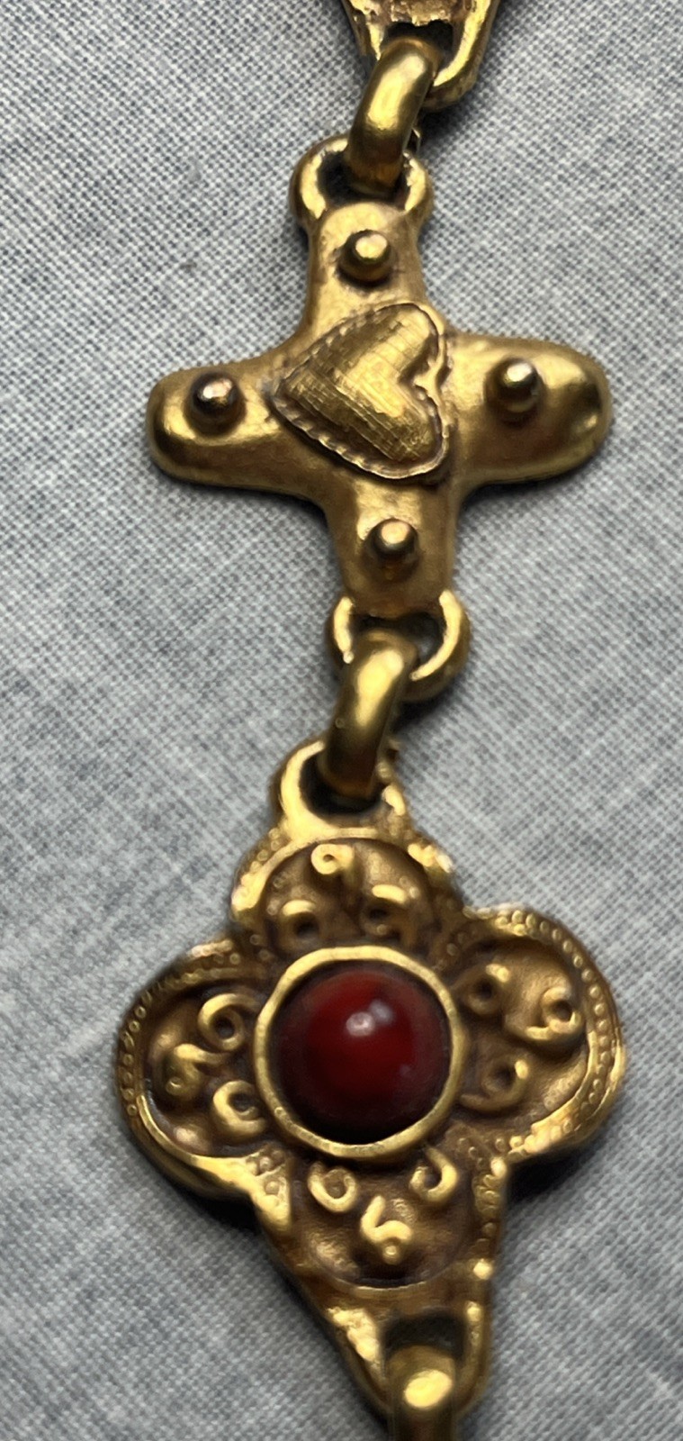 Robert Rose Bracelet VTG Thick Gold Tone Hearts Stones Artisan Links 7” 1990s